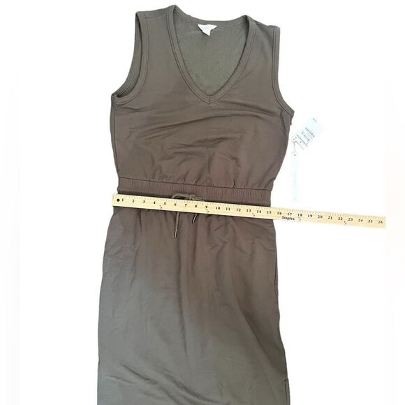 NWT Caslon Dress in Olive. - Picture 8 of 11